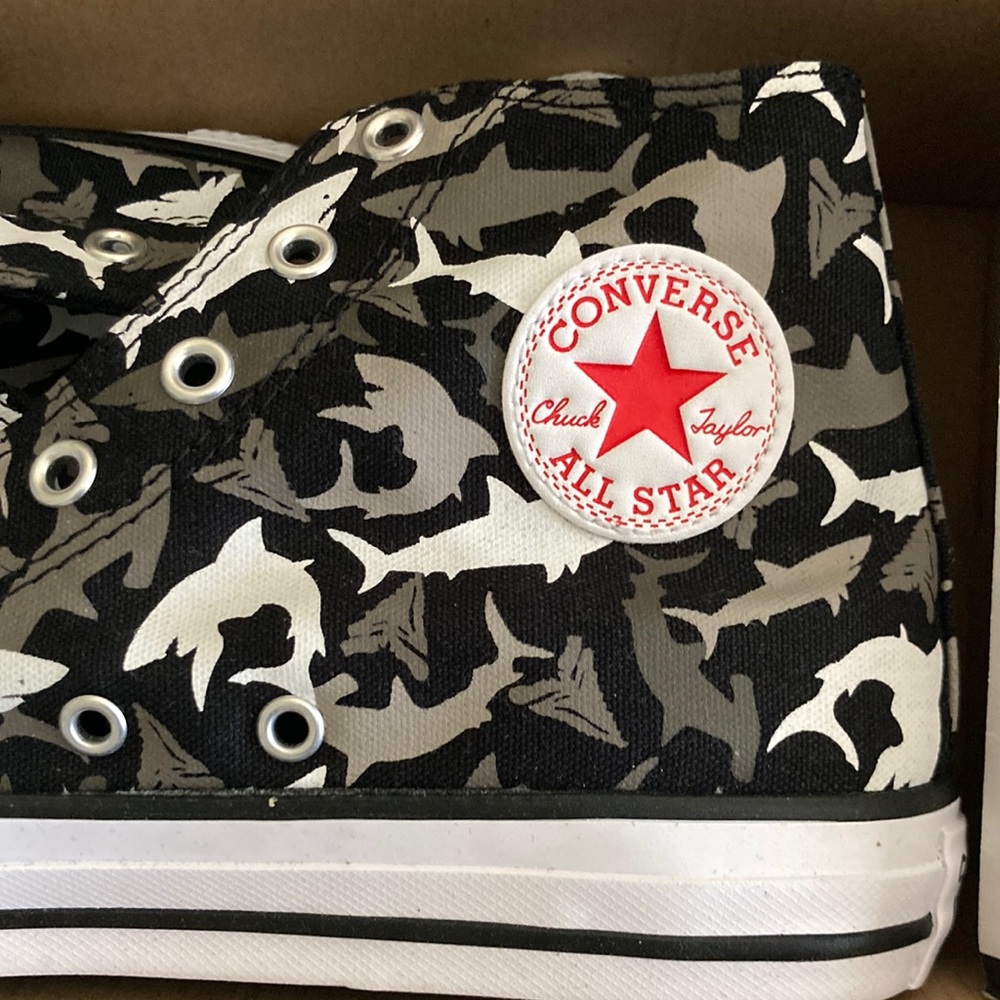 Shark Canvas Converse All Star HiTops size 5